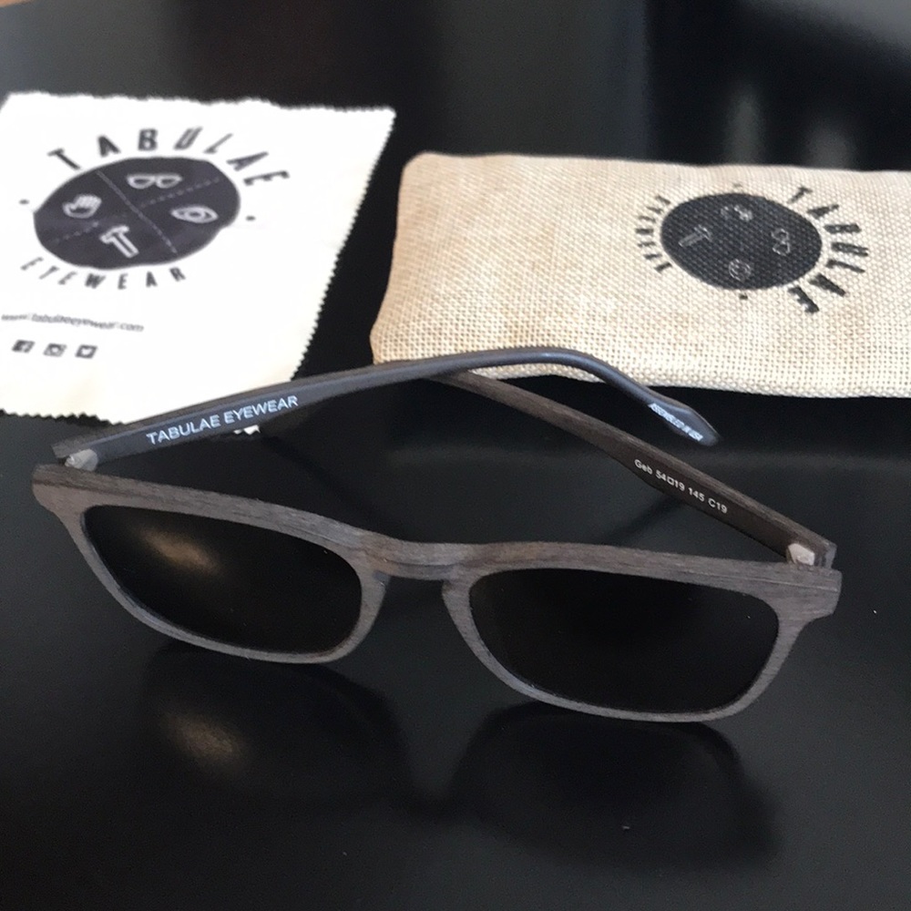 Wood Textured Polarized Sunglasses